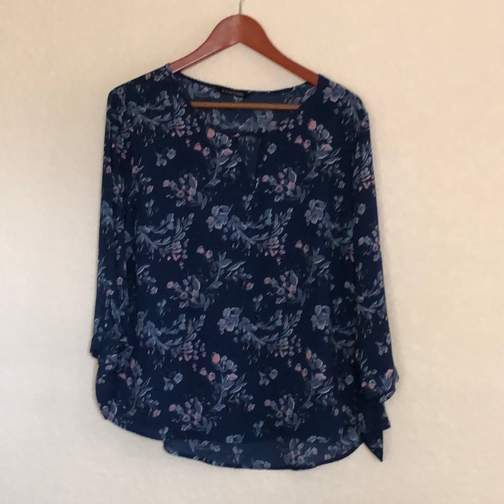 Tie-sleeve blouse